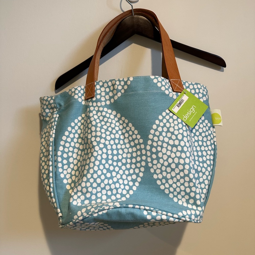 Canvas tote